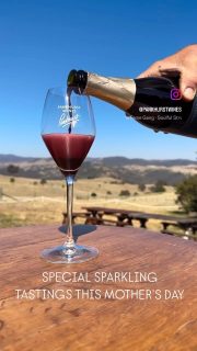 It’s Mother’s Day this weekend which means it’s time to crack open the older sparklings for special tastings at the Cellar Door 🥂 Spoil mum and enjoy this special occasion, with guided tastings while relaxing in our beautiful surrounds 

Cellar Door open 10AM to 5PM 
Bookings recommended via 0418 667 433